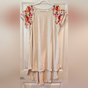 Umgee High Low Cream Dress Size S with Embroidered short sleeves